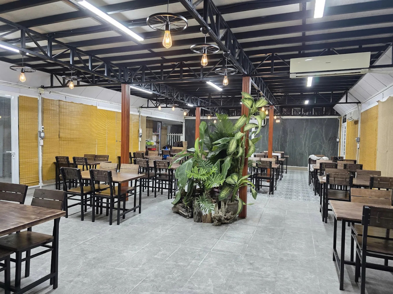 Mở rộng chi nhánh Bình Dương